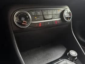 Ford Fiesta 1.0 EcoBoost Titanium | Stoelverwarming | Camera | Cruise Control | Apple Carplay | Voorruit verwarming thumbnail 24