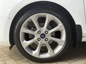 Ford Fiesta 1.0 EcoBoost Titanium | Stoelverwarming | Camera | Cruise Control | Apple Carplay | Voorruit verwarming thumbnail 9