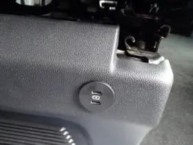 Ford Tourneo Custom 2.5 Plug-IN Hybrid 233 PK L2H1 Titanium | Incl. BTW & BPM | 8 Persoons | Adaptieve Led Koplampen | Trekhaak Wegklapbaar | Blis | Adaptieve Cruise. | Camera | Uit Voorraad Leverbaar thumbnail 46