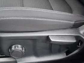 Ford Kuga 1.5 Turbo 120pk Titanium | 1600kg Trekgewicht | Winterpack | Camera | Digitale Cockpit | Cruise. | Privacy Glass | thumbnail 9