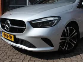 Mercedes-Benz B-Klasse B 180 Business Line Automaat thumbnail 2
