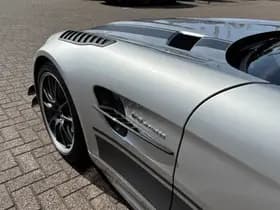 Mercedes-Benz AMG GT 4.0 R Pro thumbnail 11