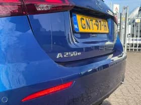 Mercedes-Benz A-Klasse A 250 e AMG Line thumbnail 37