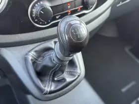 Mercedes-Benz Vito 109 XL DC | Marge incl. btw/bpm | Airco | Cruise | Apple/Android auto | Parkeersensoren thumbnail 17