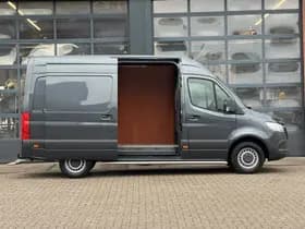 Mercedes-Benz Sprinter 319 3.0 V6 L2H2 | 2,8t Trekhaak | Camera | Cruise | Navi thumbnail 7