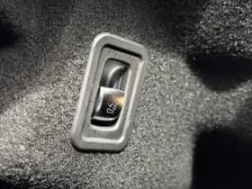 Mercedes-Benz E-Klasse E 300 Cabrio Premium AMG Line thumbnail 13