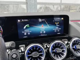 Mercedes-Benz GLA 180 Business Solution AMG thumbnail 18