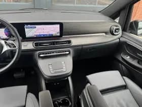 Mercedes-Benz V-Klasse V 250d L2 Avantgarde | Enkele cabine 2 zitplaatsen | 360° Camera | Distronic | Certified 24 mnd garantie thumbnail 10