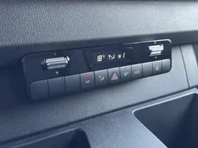 Mercedes-Benz ESprinter 320 L2H2 Pro 81kWh | WLTP 257 km | Trekhaak | Certified 24 mnd garantie thumbnail 17