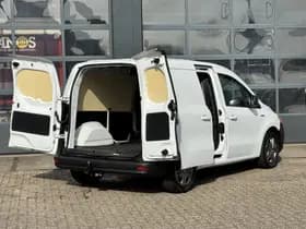 Mercedes-Benz ECitan L1 Pro 51 kWh | Snelladen | 3-Zits | Trekhaak | Certified 24 mnd garantie thumbnail 4