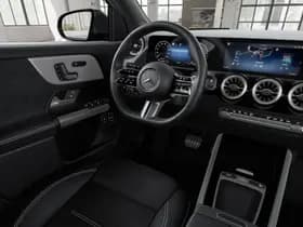 Mercedes-Benz GLA 250 e Business Solution AMG thumbnail 7