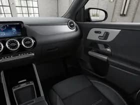 Mercedes-Benz GLA 250 e Business Solution AMG thumbnail 8