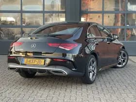 Mercedes-Benz CLA 180 Business Solution AMG thumbnail 4