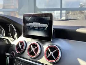 Mercedes-Benz GLA 180 AMG Night Edition Plus thumbnail 15