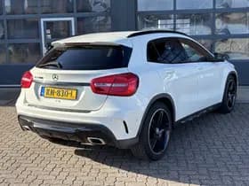 Mercedes-Benz GLA 180 AMG Night Edition Plus thumbnail 6