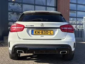 Mercedes-Benz GLA 180 AMG Night Edition Plus thumbnail 7