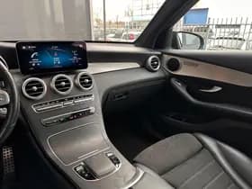 Mercedes-Benz GLC 300e 4-Matic AMG Line thumbnail 23
