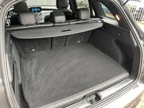 Mercedes-Benz GLC 300e 4-Matic AMG Line thumbnail 35