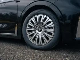 Voyah Dream Flagship Edition 109 kWh l Bi-directioneel l 4WD l 7 Persoons l thumbnail 2