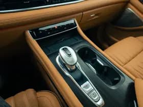 Voyah Dream Flagship Edition 109 kWh l Bi-directioneel l 4WD l 7 Persoons l thumbnail 23