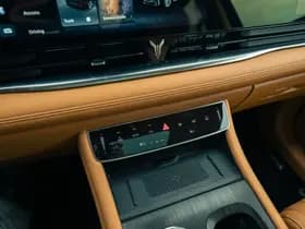 Voyah Dream Flagship Edition 109 kWh l Bi-directioneel l 4WD l 7 Persoons l thumbnail 28