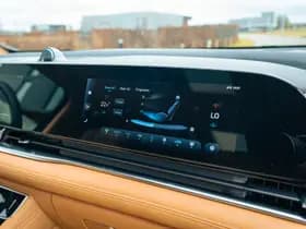 Voyah Dream Flagship Edition 109 kWh l Bi-directioneel l 4WD l 7 Persoons l thumbnail 46