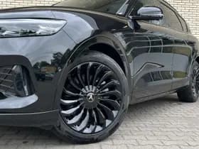 Voyah Free 4WD 106 kWh Business thumbnail 3