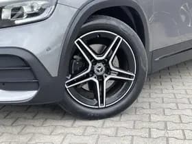 Mercedes-Benz GLB 200 Business Solution AMG thumbnail 2