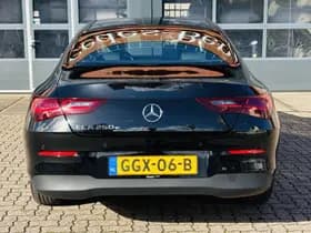 Mercedes-Benz CLA 250 e Star Edition thumbnail 6