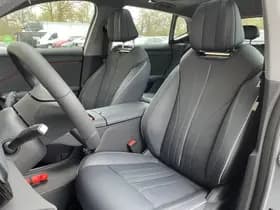 Voyah Courage Business Edition 80 kWh thumbnail 8