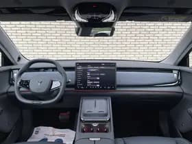 Voyah Courage Business Edition 80 kWh thumbnail 12