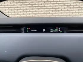 Voyah Courage Business Edition 80 kWh thumbnail 11