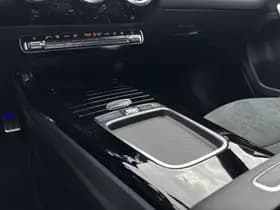 Mercedes-Benz A-Klasse A 250 e AMG Line thumbnail 14