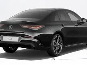 Mercedes-Benz CLA 180 Business Solution AMG thumbnail 3