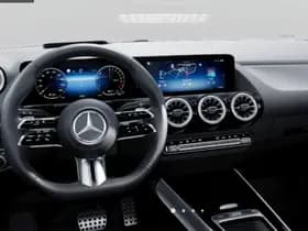 Mercedes-Benz GLA 250 e Business Solution AMG thumbnail 5