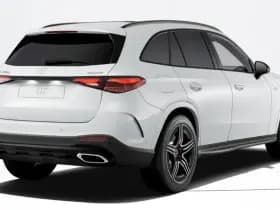 Mercedes-Benz GLC 300e 4-Matic Sport Edition Premium thumbnail 3