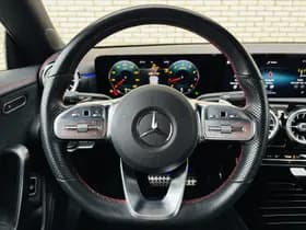 Mercedes-Benz CLA 200 Shooting Brake Business Solution AMG thumbnail 14