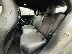 Mercedes-Benz CLA 200 Shooting Brake Business Solution AMG thumbnail 8