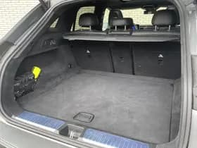 Mercedes-Benz EQE SUV 300 thumbnail 7