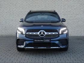 Mercedes-Benz GLB 200 AMG Line thumbnail 2