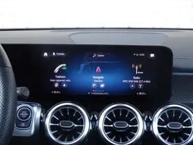 Mercedes-Benz GLB 200 AMG Line thumbnail 10