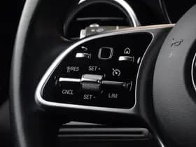 Mercedes-Benz GLC 300e 4-Matic Business Solution thumbnail 8