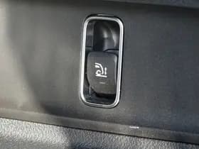 Mercedes-Benz GLE 400 e 4-Matic Sport Edition Premium Plus thumbnail 31