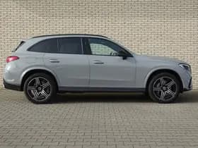 Mercedes-Benz GLC 300e 4-Matic Sport Edition thumbnail 3