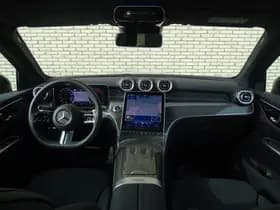 Mercedes-Benz GLC 300e 4-Matic Sport Edition thumbnail 6