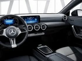 Mercedes-Benz CLA 250e Luxury Line thumbnail 5