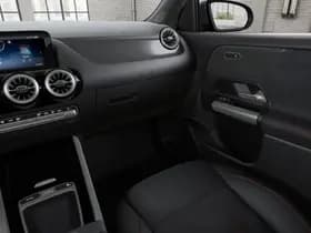 Mercedes-Benz GLA 250 e Business Solution AMG thumbnail 8