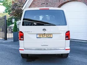 Volkswagen Caravelle thumbnail 111