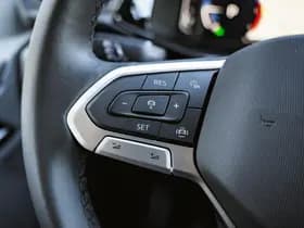 Volkswagen Caravelle thumbnail 25