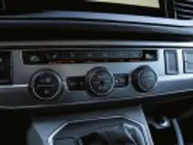 Volkswagen Caravelle thumbnail 64